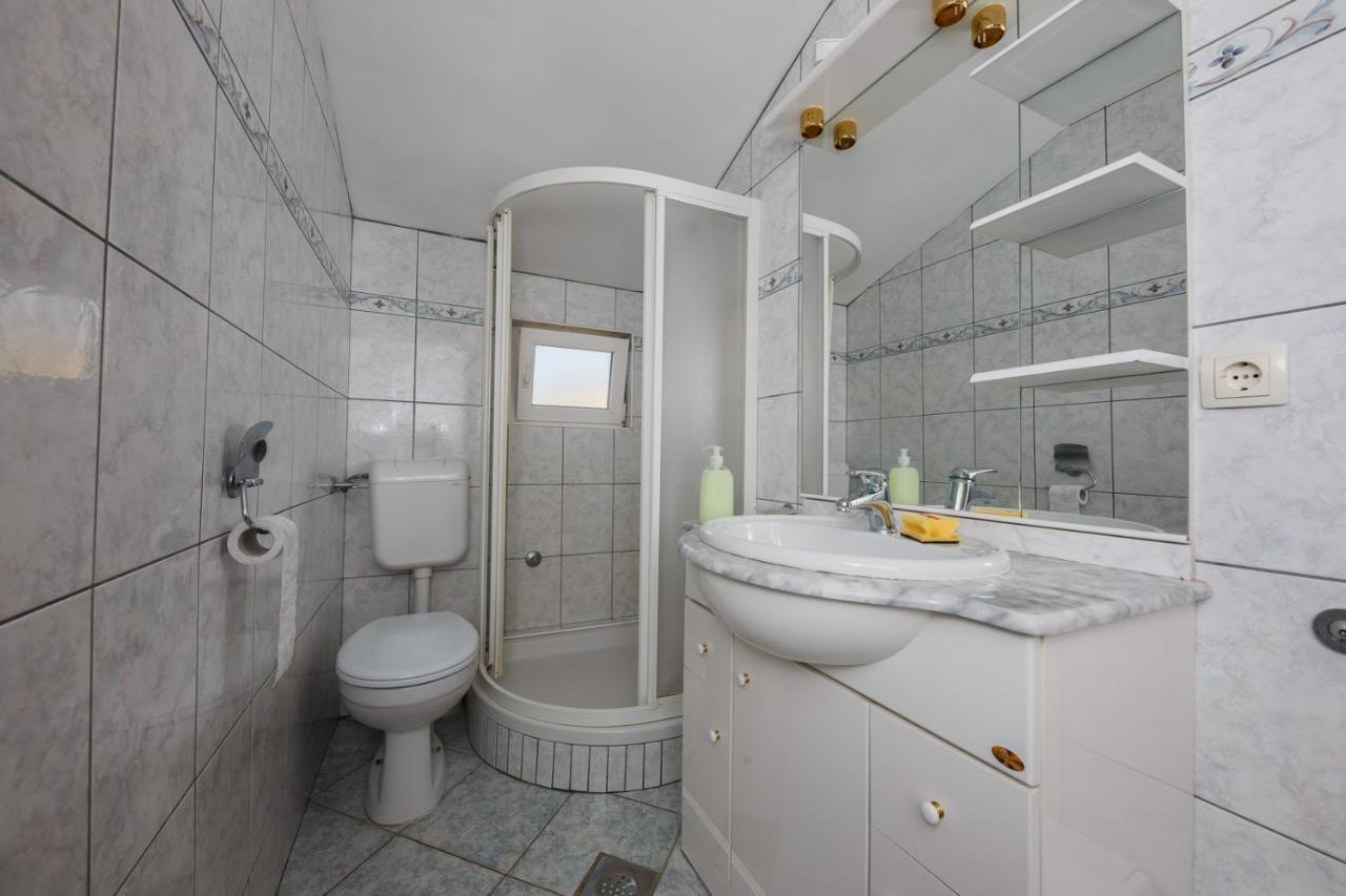 Apartamenty Z Basenem Ilja Rogoznica (Sibenik-Knin) Kültér fotó