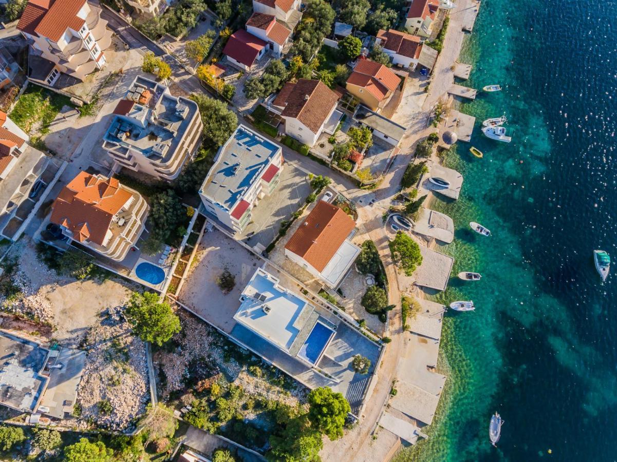 Apartamenty Z Basenem Ilja Rogoznica (Sibenik-Knin) Kültér fotó