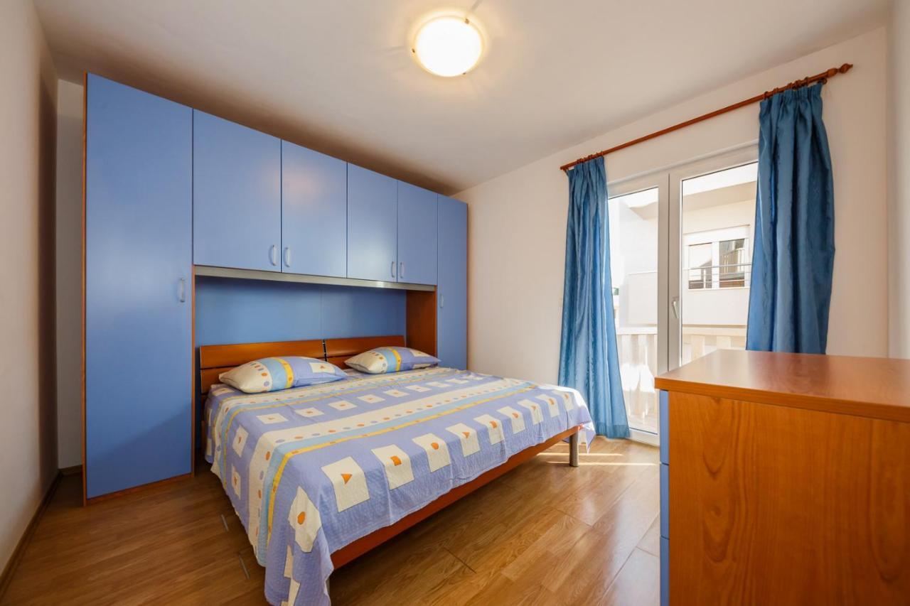 Apartamenty Z Basenem Ilja Rogoznica (Sibenik-Knin) Kültér fotó